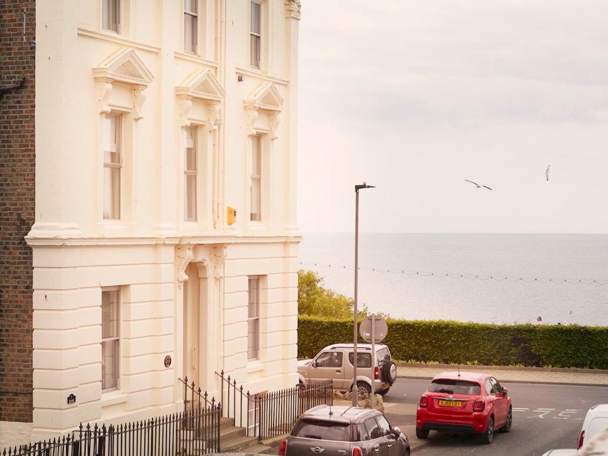 Pass The Keys Amazing 2 Bedroom Home In The Seaside Town Filey Exterior foto